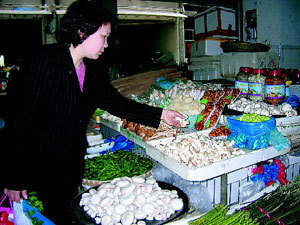 蘑菇香菇價(jià)格高位運(yùn)行，畜牧漁業(yè)飼料銷售迎來新挑戰(zhàn)